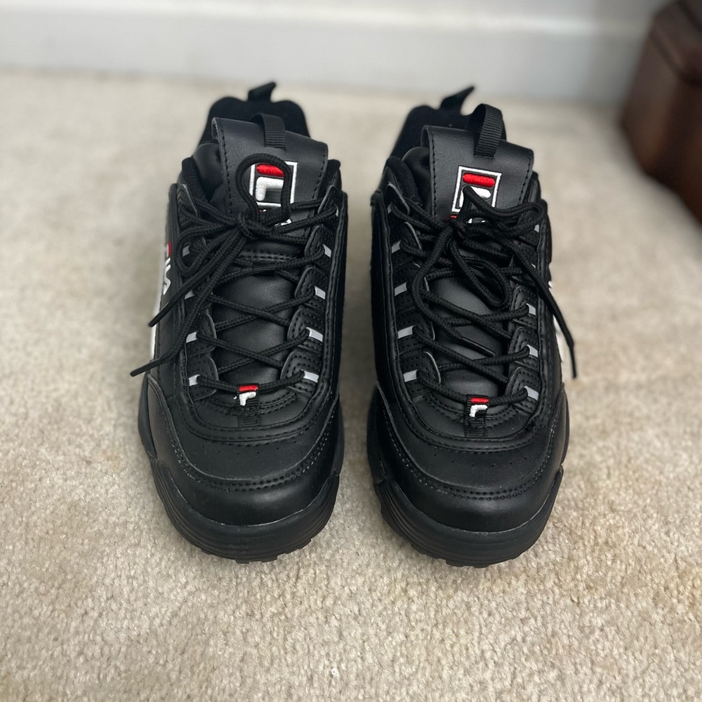 Filas - Picture 2 of 5